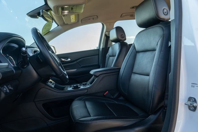 Used 2020 GMC Acadia SLT image 15