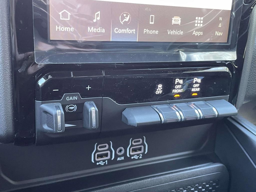 New 2026 RAM 1500 4x4 Crew Cab image 40