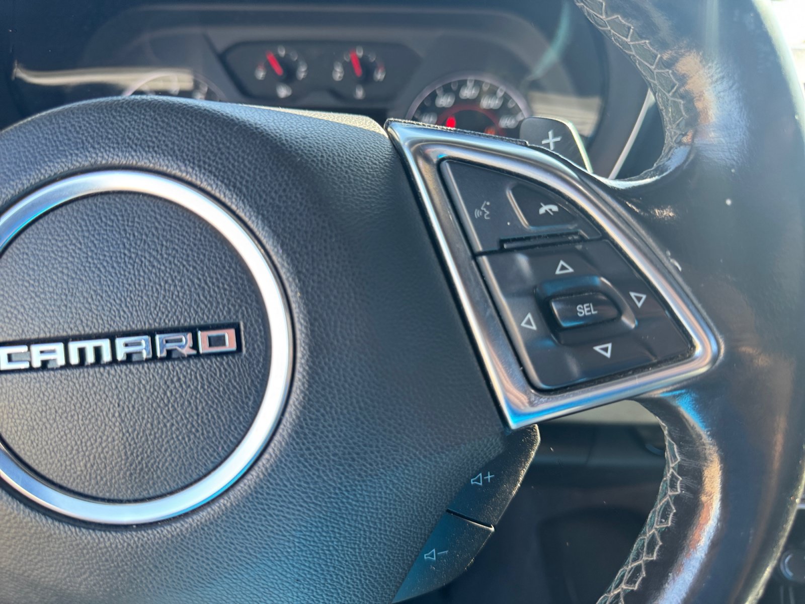 Used 2018 Chevrolet Camaro LT RWD image 23
