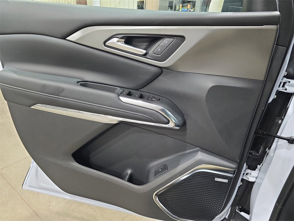 New 2026 Chevrolet Traverse LT w/ Enhanced Driving Package image 28