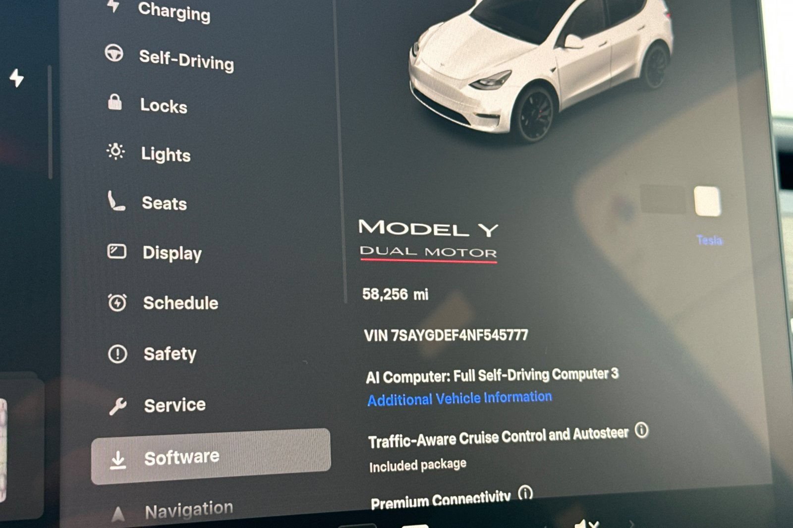 Used 2022 Tesla Model Y Performance AWD/4WD image 31