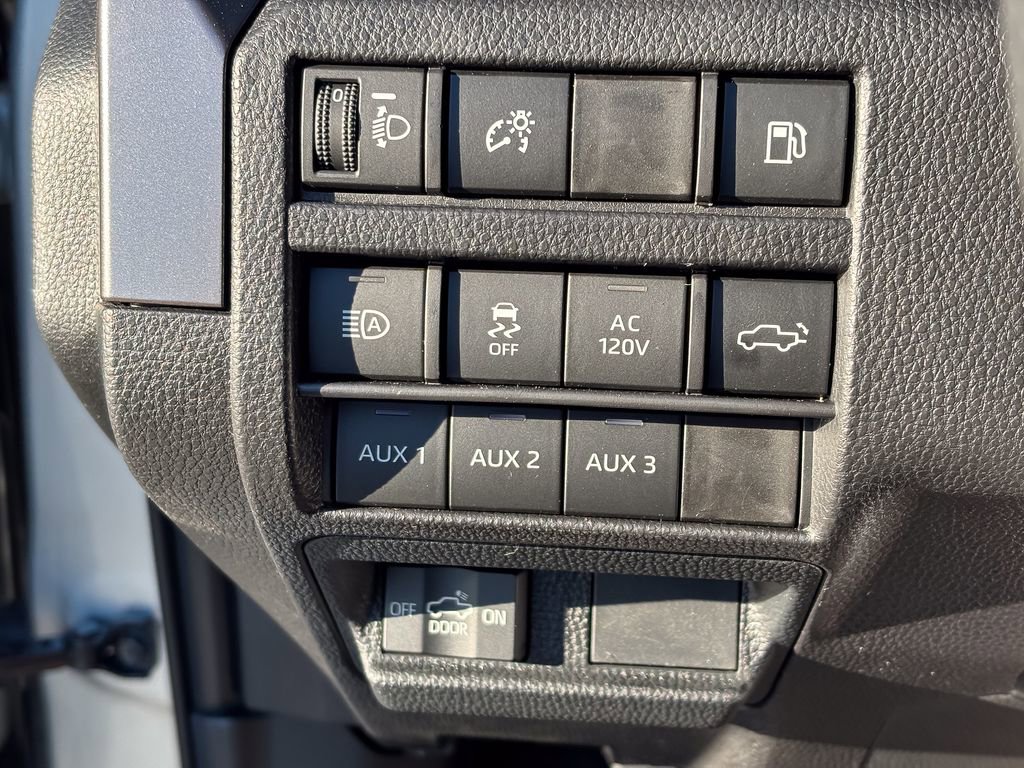 New 2025 Toyota Tacoma TRD Off-Road image 31