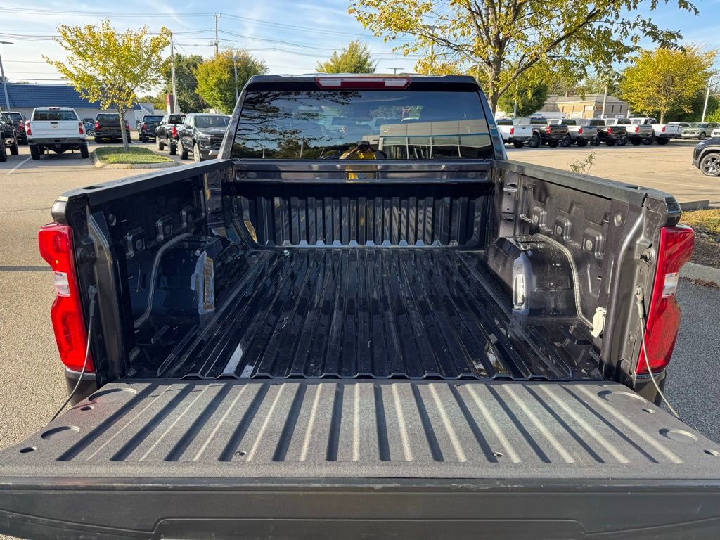 Used 2023 Chevrolet Silverado 1500 RST w/ Z71 Off-Road Package image 19