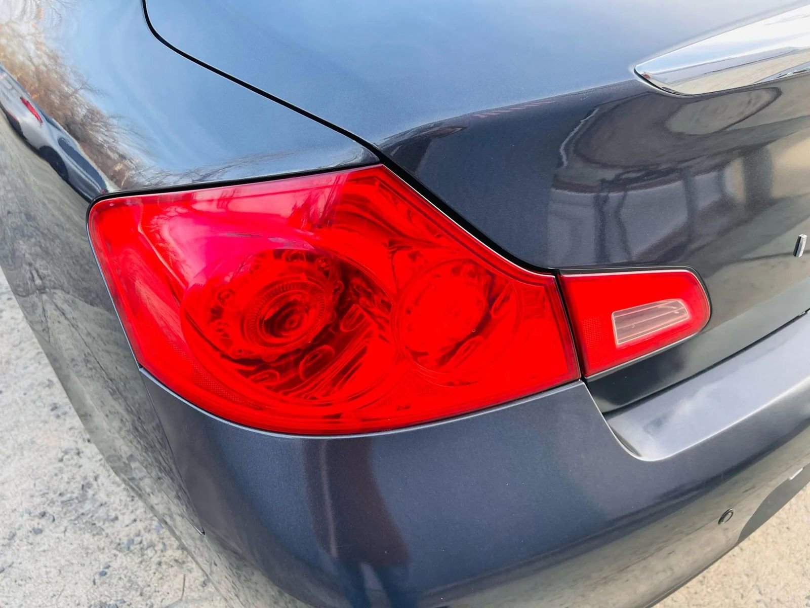 Used 2010 INFINITI G37 Journey w/ Premium Pkg image 12