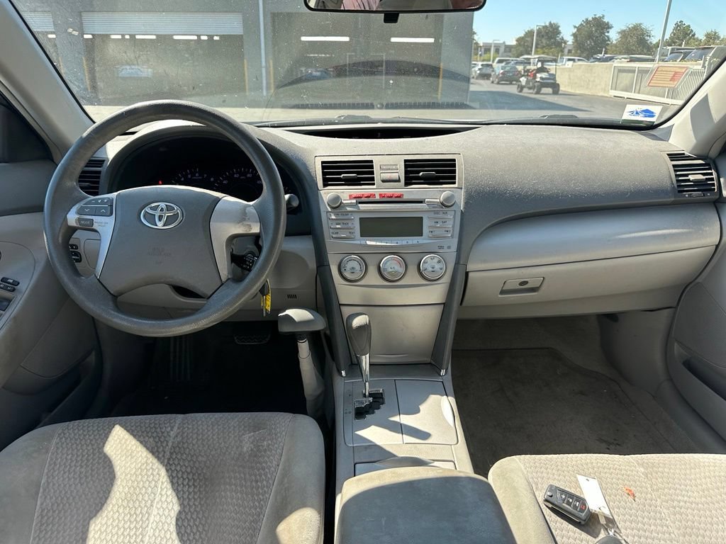 Used 2010 Toyota Camry LE FWD image 8