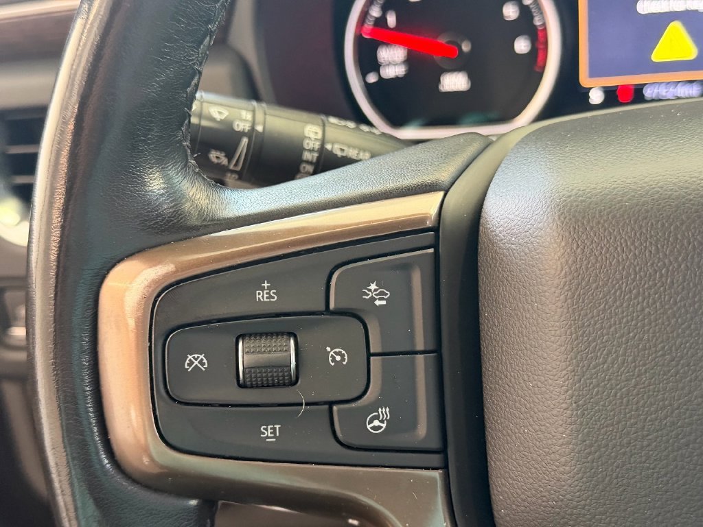 Used 2021 Chevrolet Suburban High Country RWD image 25