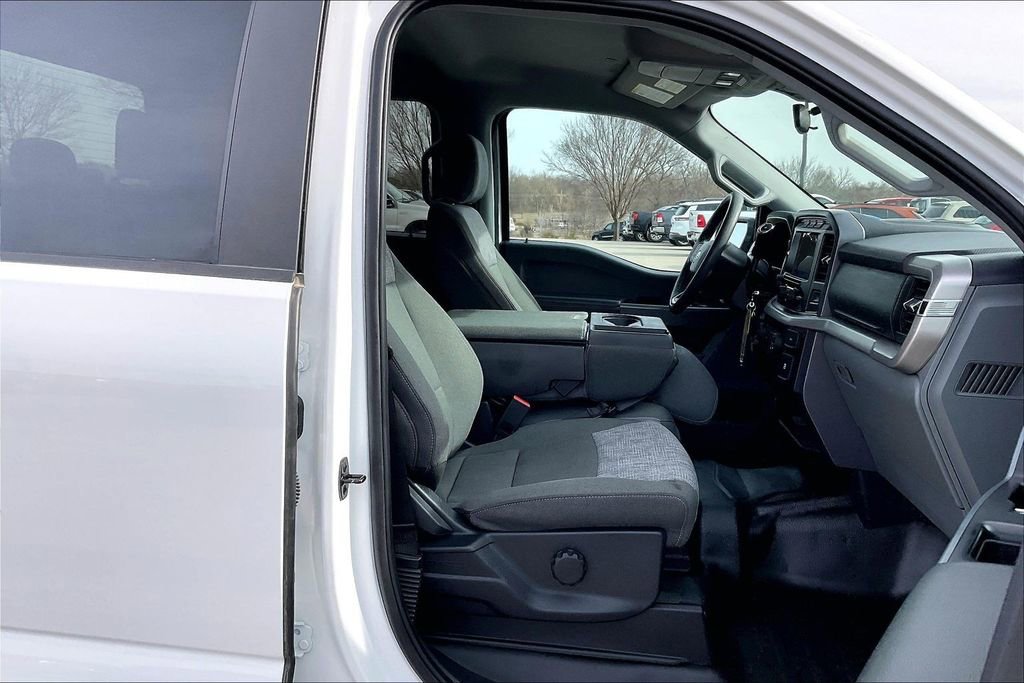 Used 2023 Ford F150 XLT w/ XTR Package image 7