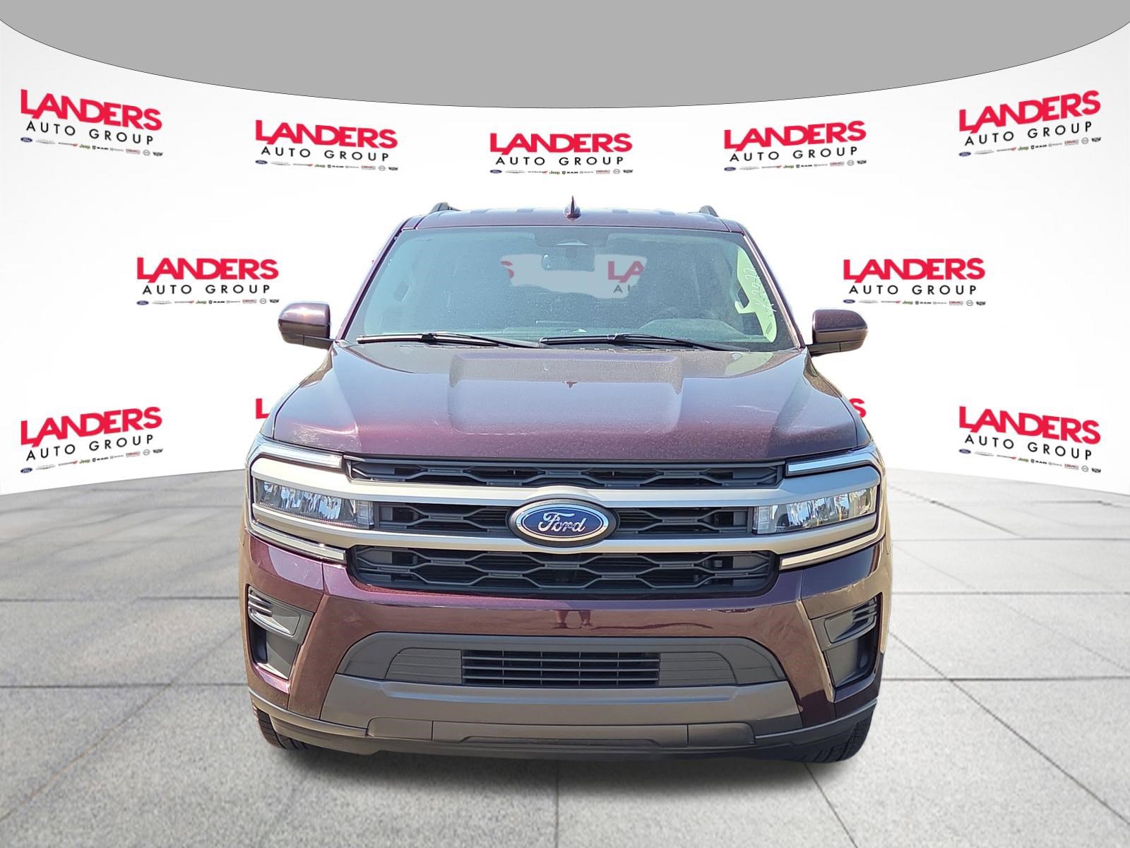 Used 2024 Ford Expedition XLT image 8