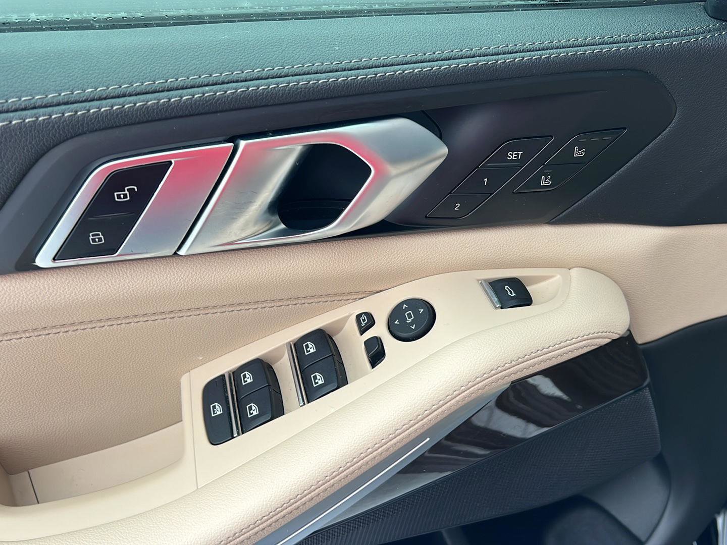 Certified 2022 BMW X5 xDrive40i w/ M Sport Package image 34