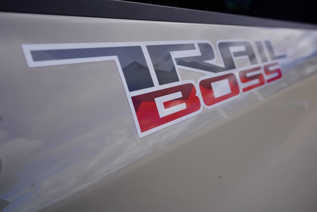 New 2026 Chevrolet Silverado 1500 Custom Trail Boss w/ Turbomax Blackout Package image 7