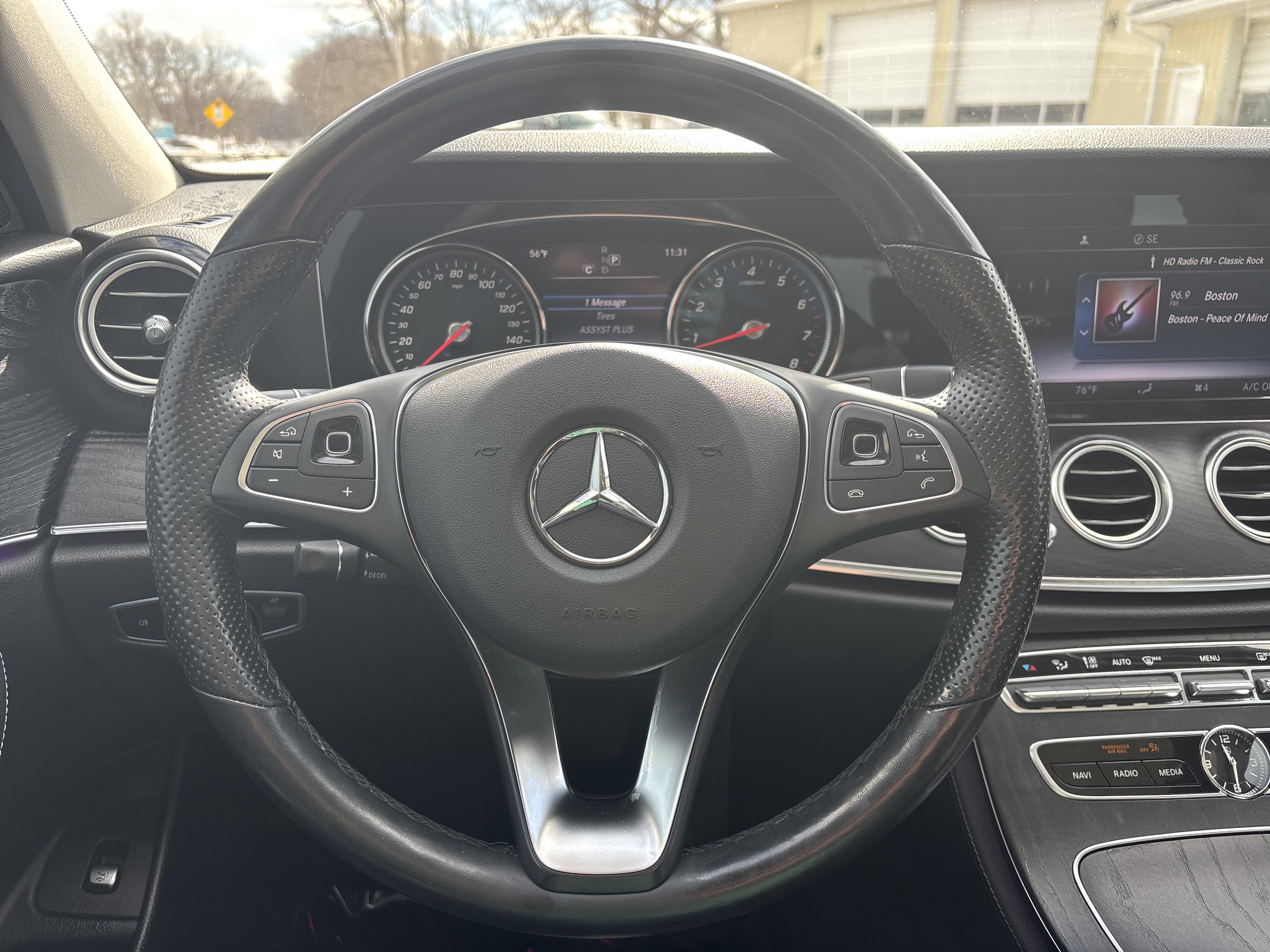 Used 2018 Mercedes-Benz E 300 4MATIC image 23