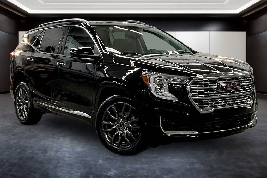 Used 2024 GMC Terrain Denali w/ Black Diamond Edition
