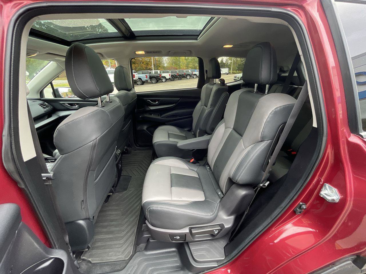 Used 2022 Subaru Ascent Onyx Edition image 25