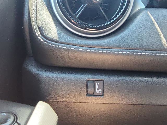 Used 2023 Chevrolet Colorado LT w/ LT Convenience Package II RWD image 17
