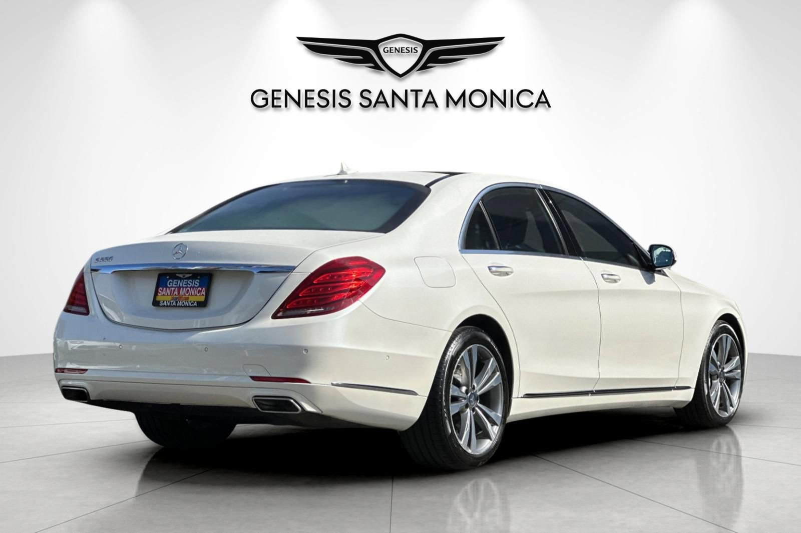 Used 2016 Mercedes-Benz S 550 Sedan image 4