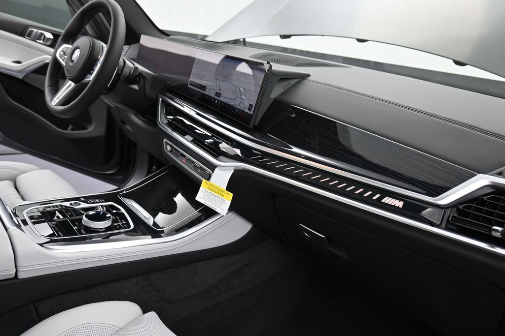 New 2026 BMW X5 M60i AWD/4WD image 21
