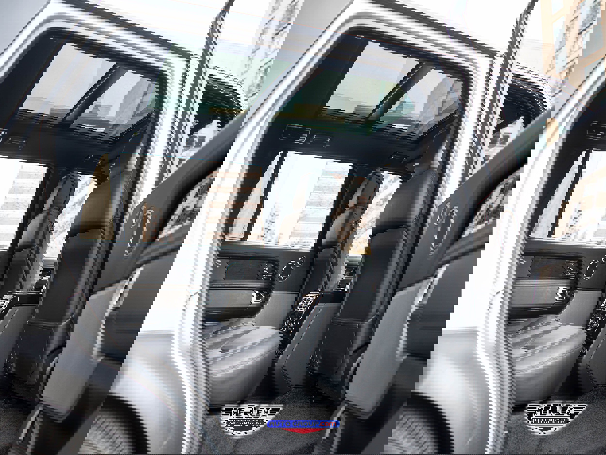 Used 2018 Land Rover Range Rover Long Wheelbase Supercharged image 19