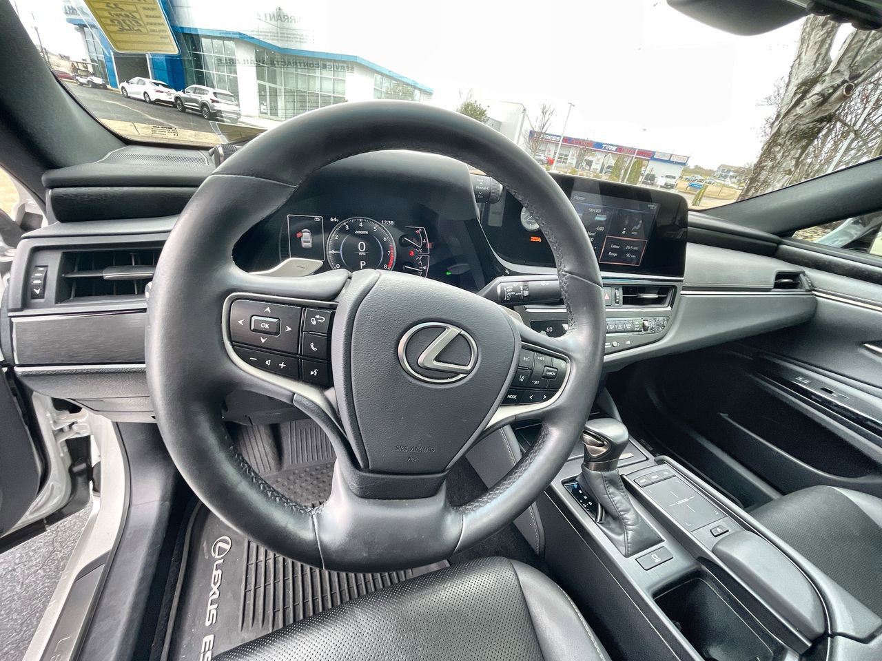 Used 2022 Lexus ES 350 w/ Premium Package FWD image 10