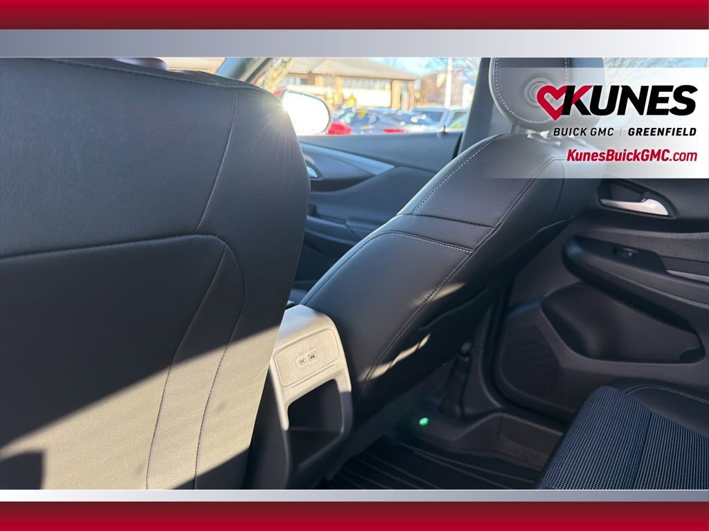 New 2026 Buick Envista Sport Touring w/ Convenience I Package FWD image 31