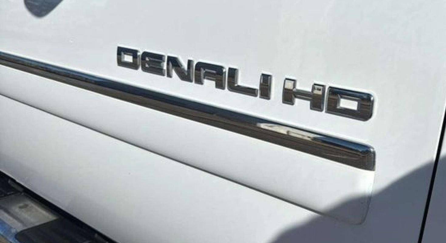 Used 2014 GMC Sierra 3500 Denali image 17