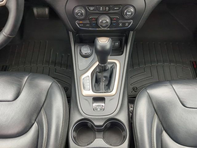 Used 2017 Jeep Cherokee Limited image 20