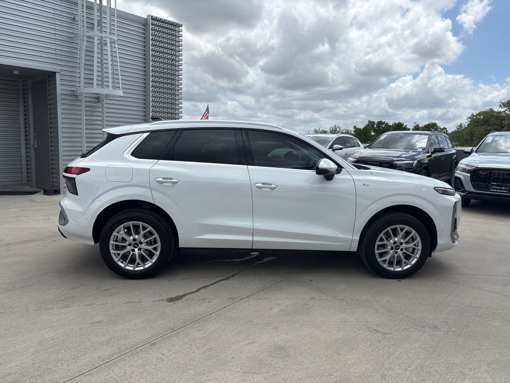 New 2026 Audi Q3 quattro 2.0T AWD/4WD image 4