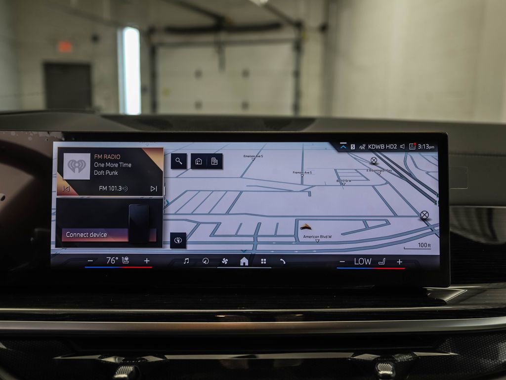 Used 2026 BMW X7 xDrive40i w/ M Sport Package image 16