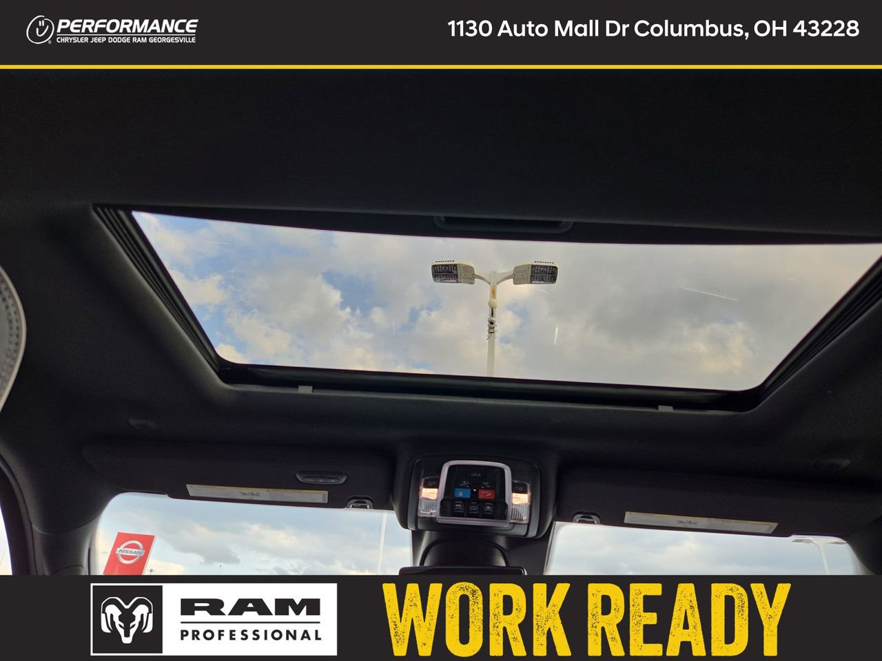 New 2026 RAM 2500 Laramie AWD/4WD image 18