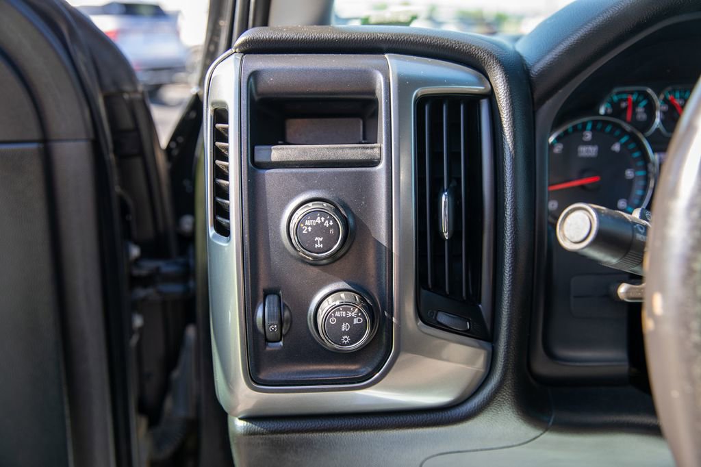 Used 2017 Chevrolet Silverado 1500 LT w/ True North Edition image 24