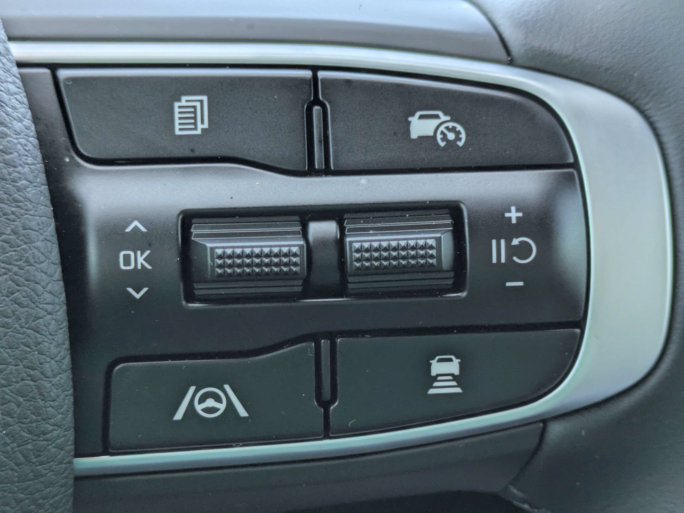 Certified 2026 Kia K5 GT FWD image 32