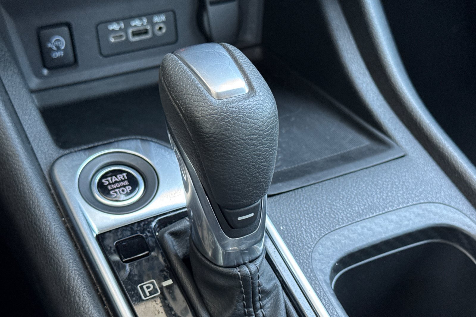 Used 2024 Nissan Sentra SV FWD image 21
