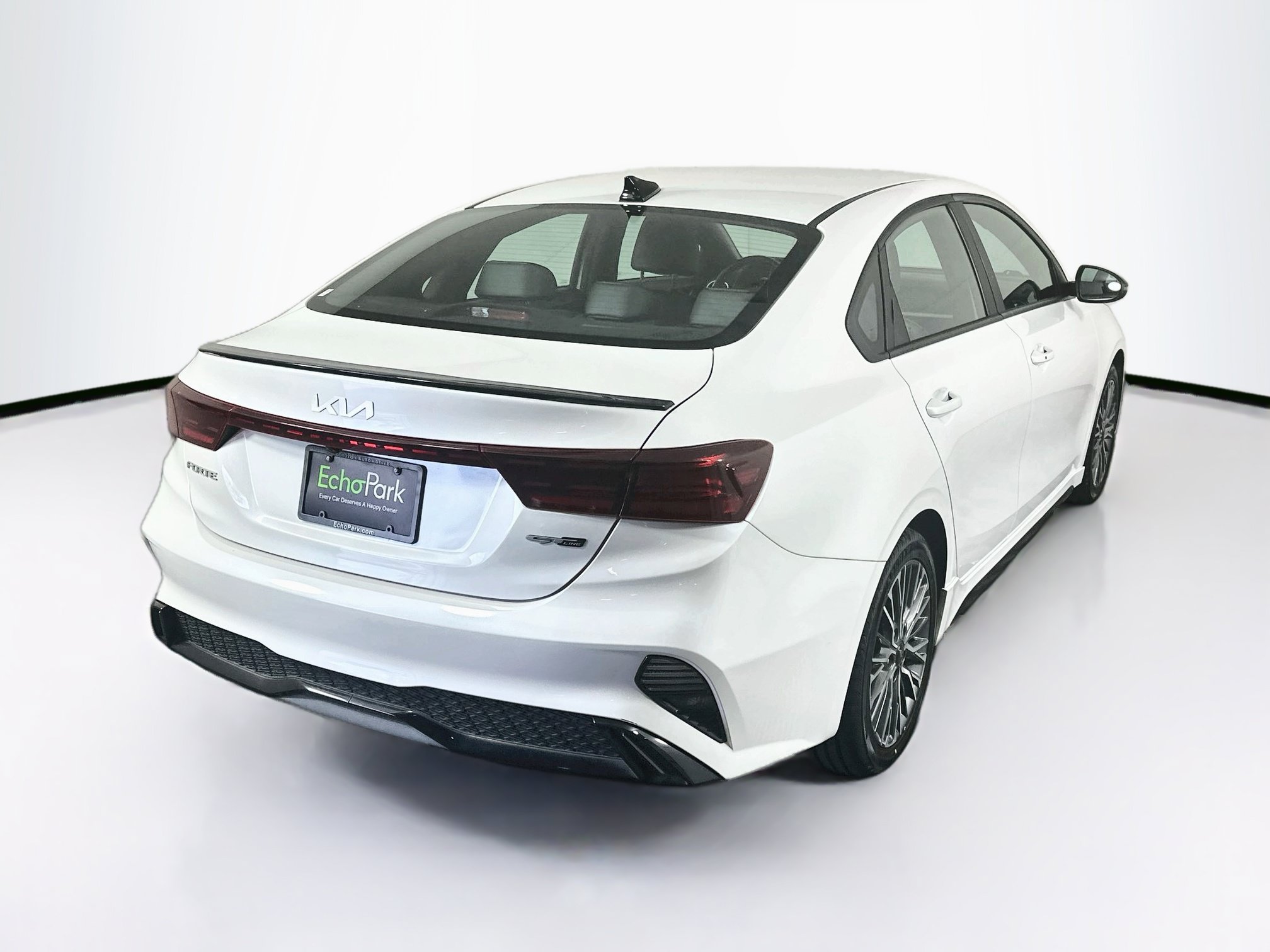 Used 2022 Kia Forte GT-Line w/ GT-Line Technology Package FWD image 9
