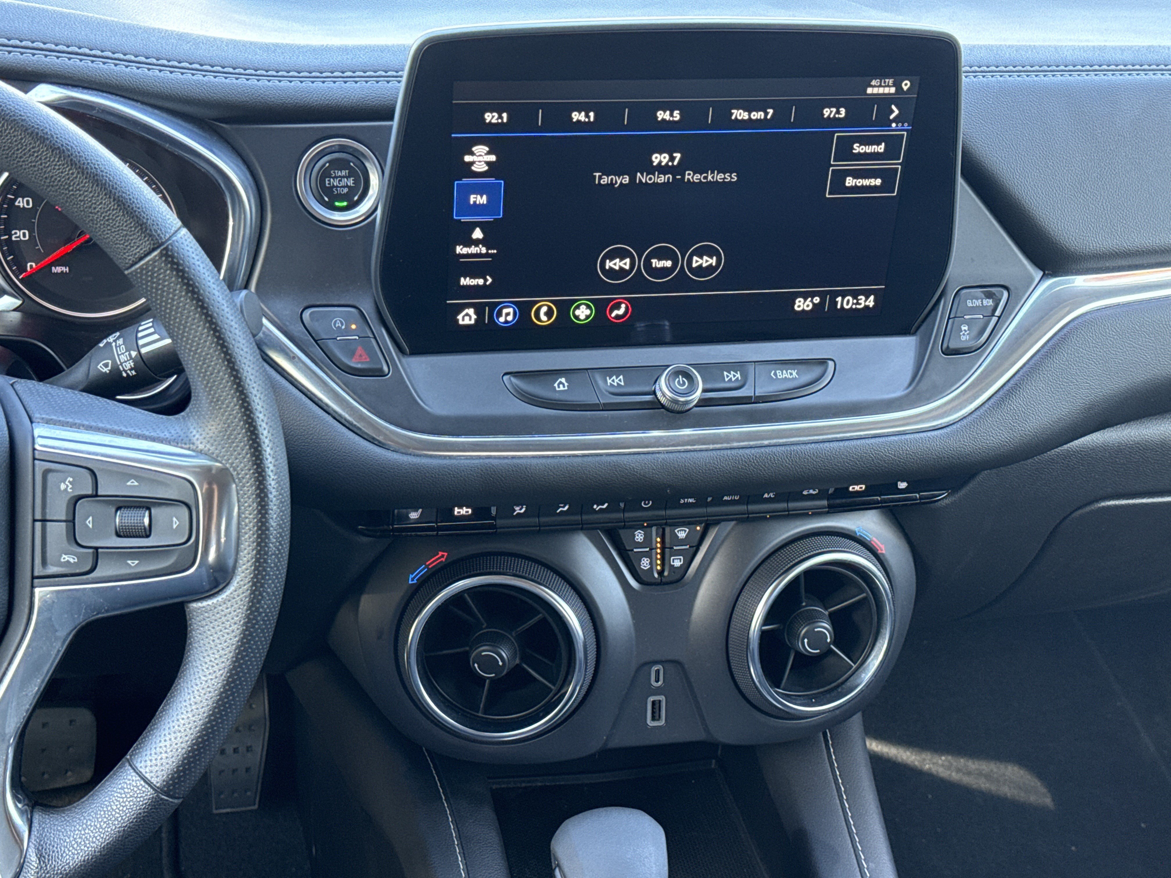 Used 2025 Chevrolet Blazer LT FWD image 28