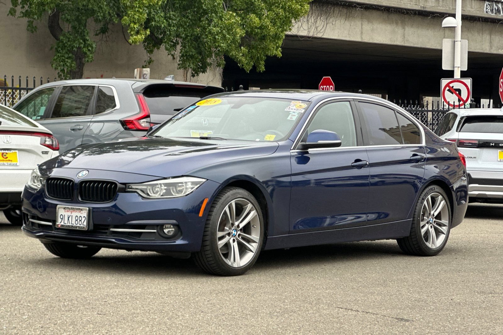 Used 2018 BMW 330i Sedan w/ Convenience Package RWD image 10