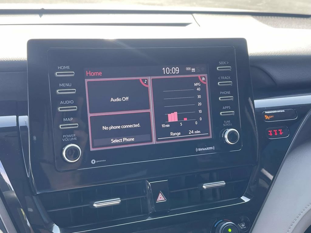 Used 2022 Toyota Camry LE FWD image 25