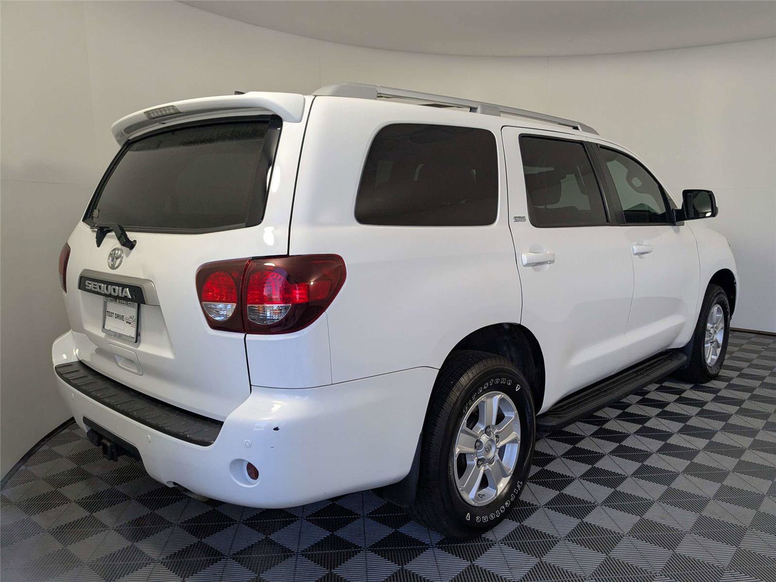 Used 2021 Toyota Sequoia SR5 w/ Premium Package image 5