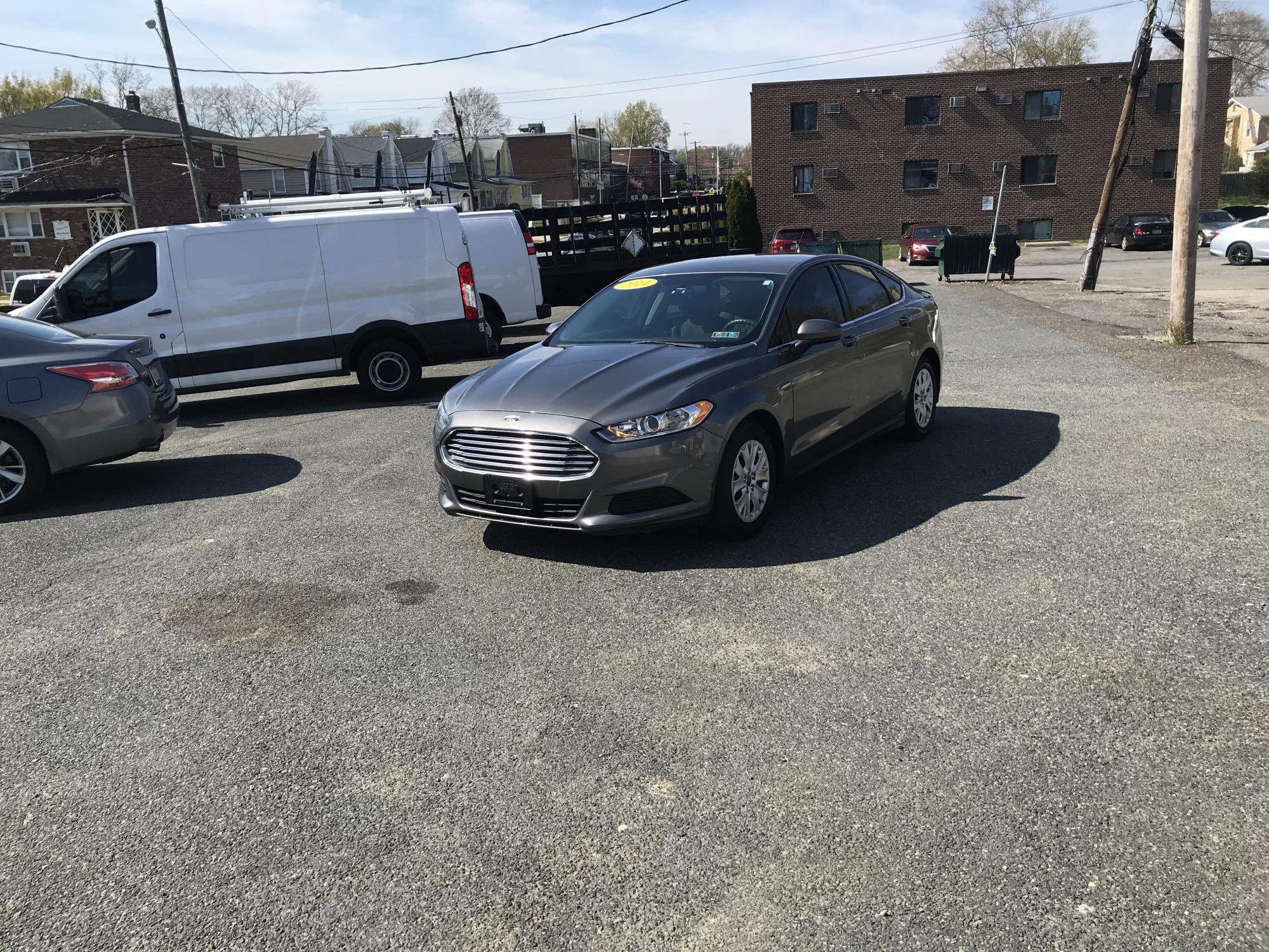 Used 2014 Ford Fusion S image 2