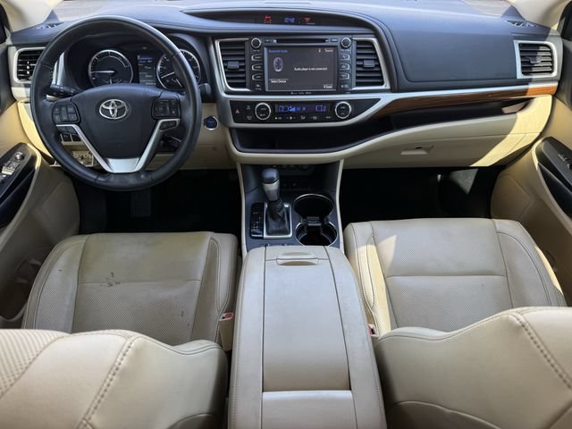 Used 2017 Toyota Highlander Limited AWD/4WD image 12