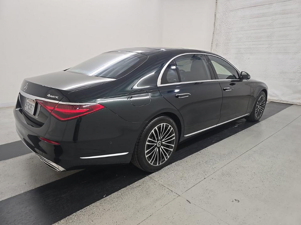 Used 2023 Mercedes-Benz S 500 4MATIC image 2