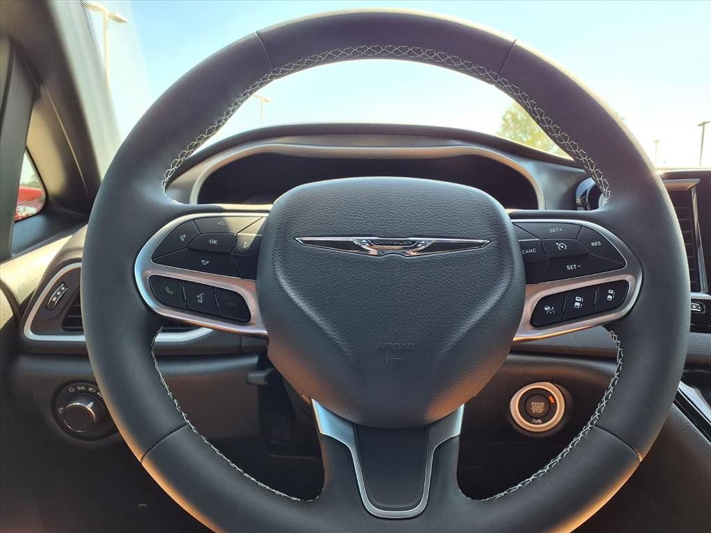 New 2026 Chrysler Voyager LX FWD image 11