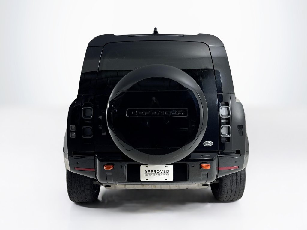 Used 2023 Land Rover Defender 110 X AWD/4WD image 4