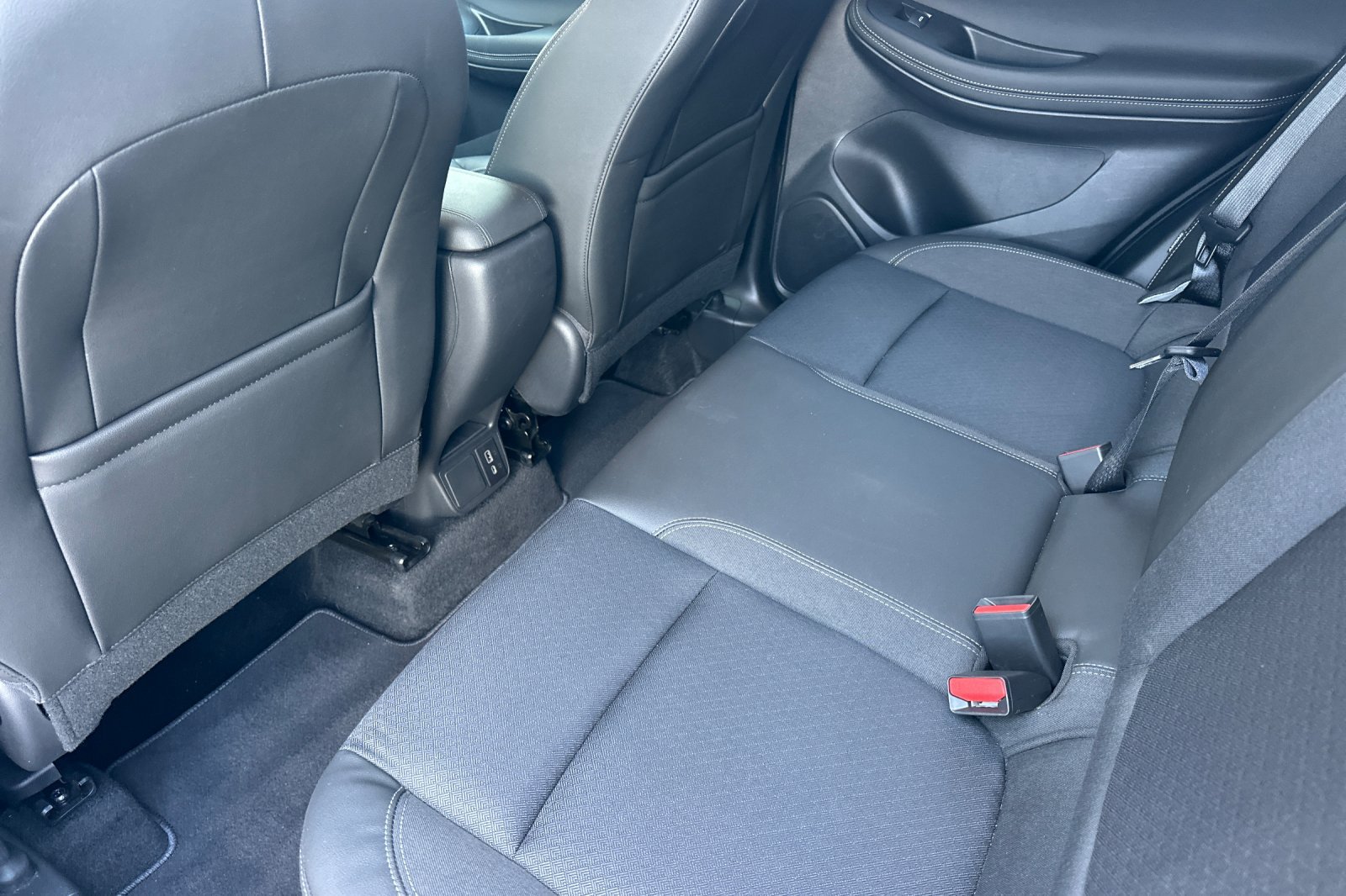 Used 2024 Buick Encore GX Preferred FWD image 12