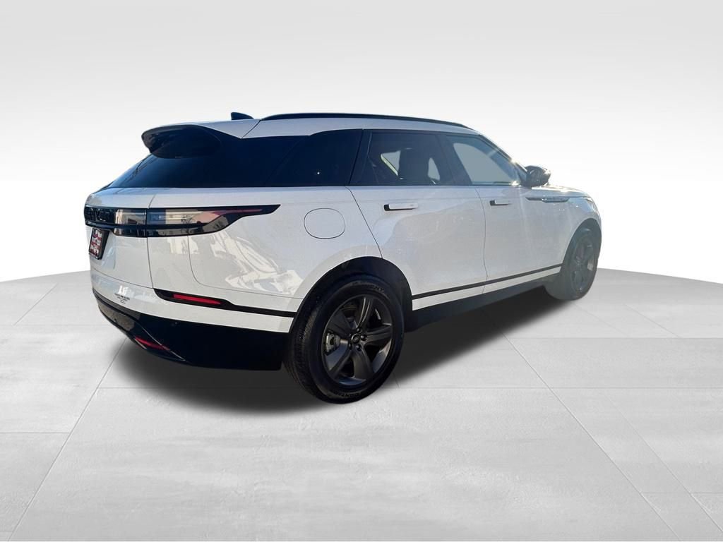 Used 2025 Land Rover Range Rover Velar Dynamic SE image 4