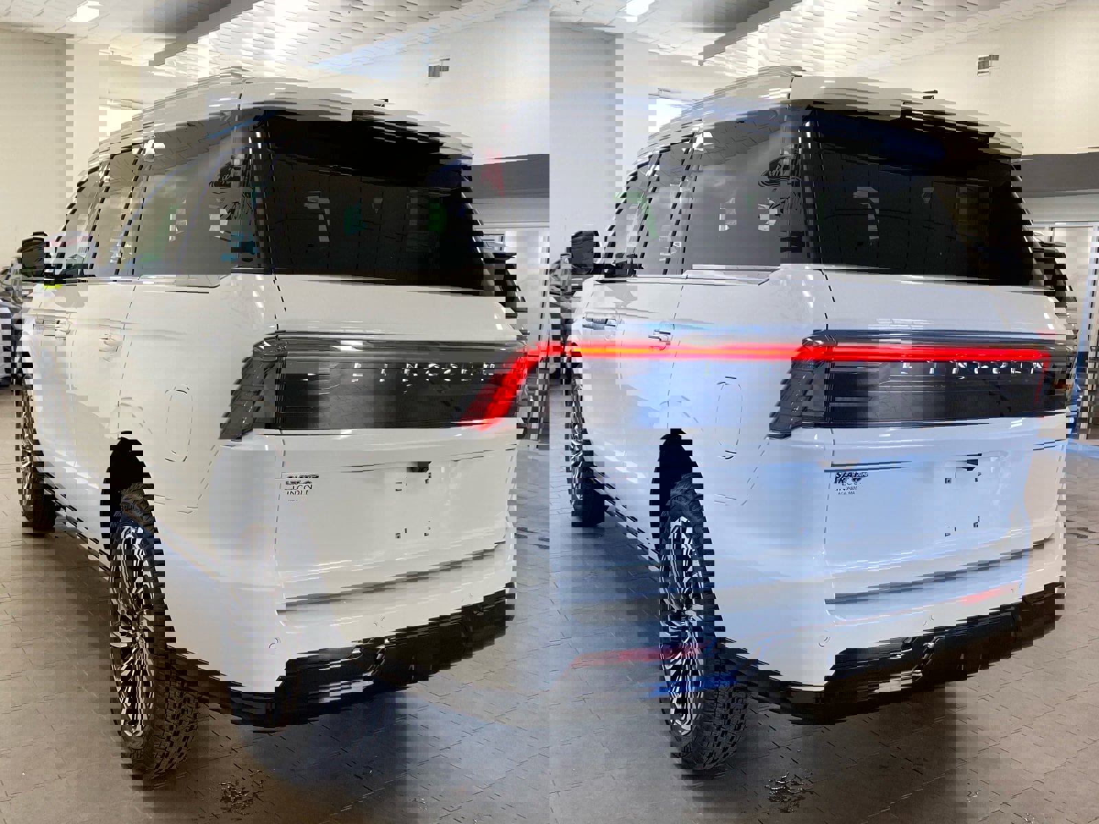 New 2025 Lincoln Navigator Black Label image 5