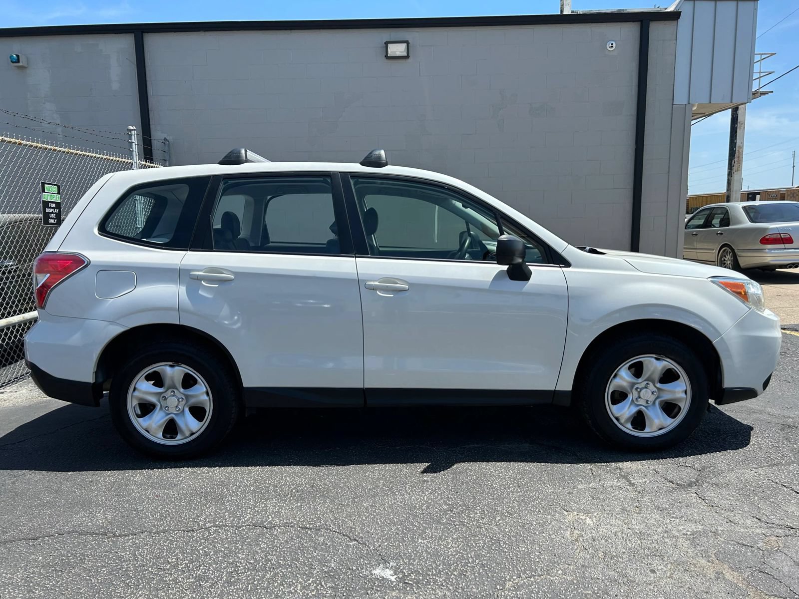 Used 2014 Subaru Forester 2.5i w/ Popular Package #1 AWD/4WD image 4