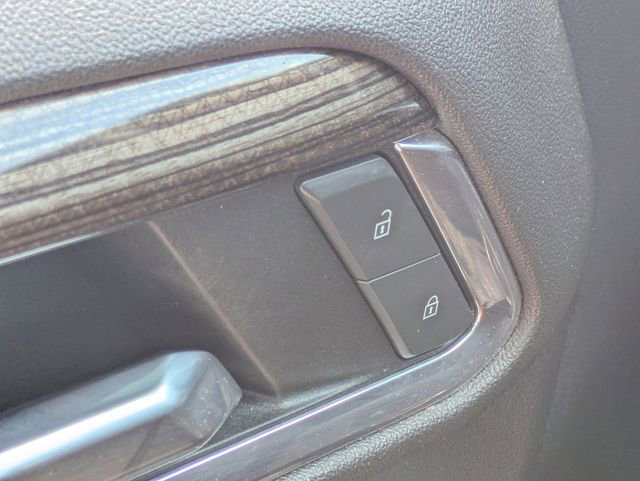 Used 2022 Chevrolet Silverado 1500 LT AWD/4WD image 27