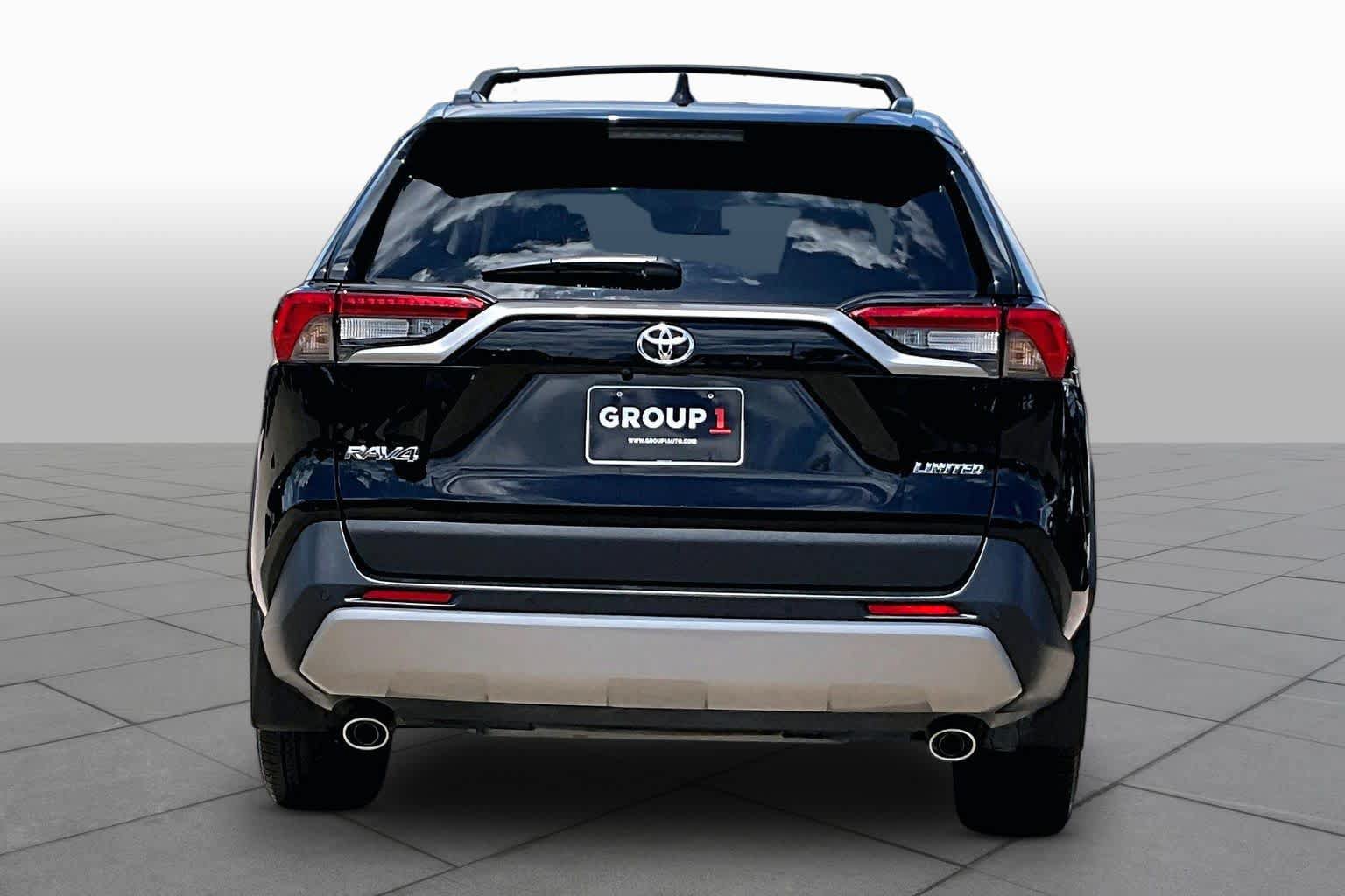 Used 2024 Toyota RAV4 Limited FWD image 5