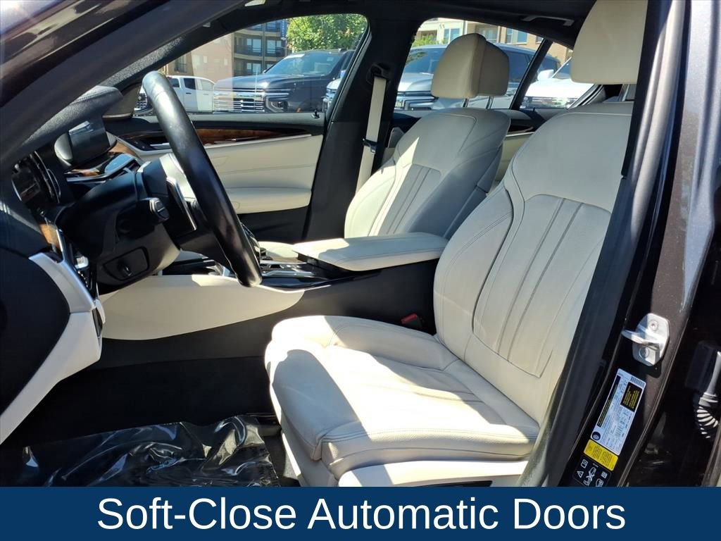 Used 2018 BMW M550i xDrive AWD/4WD image 19