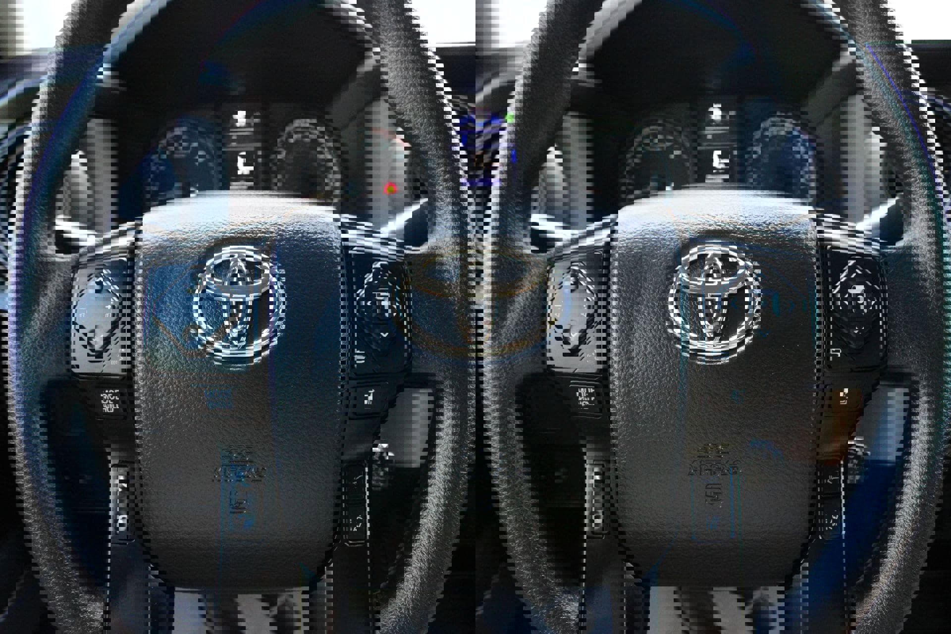 Used 2023 Toyota Tacoma SR AWD/4WD image 25