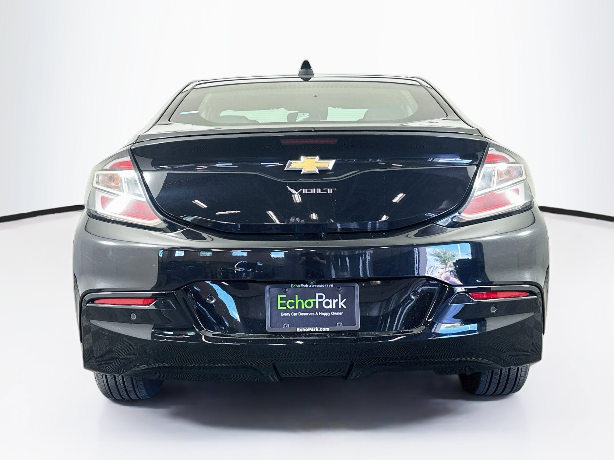 Used 2018 Chevrolet Volt Premier w/ Driver Confidence Package FWD image 7
